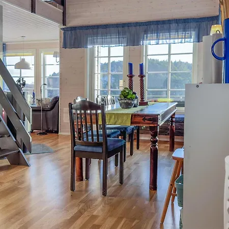 Holiday home Stunning In With House Sea View Farsund
